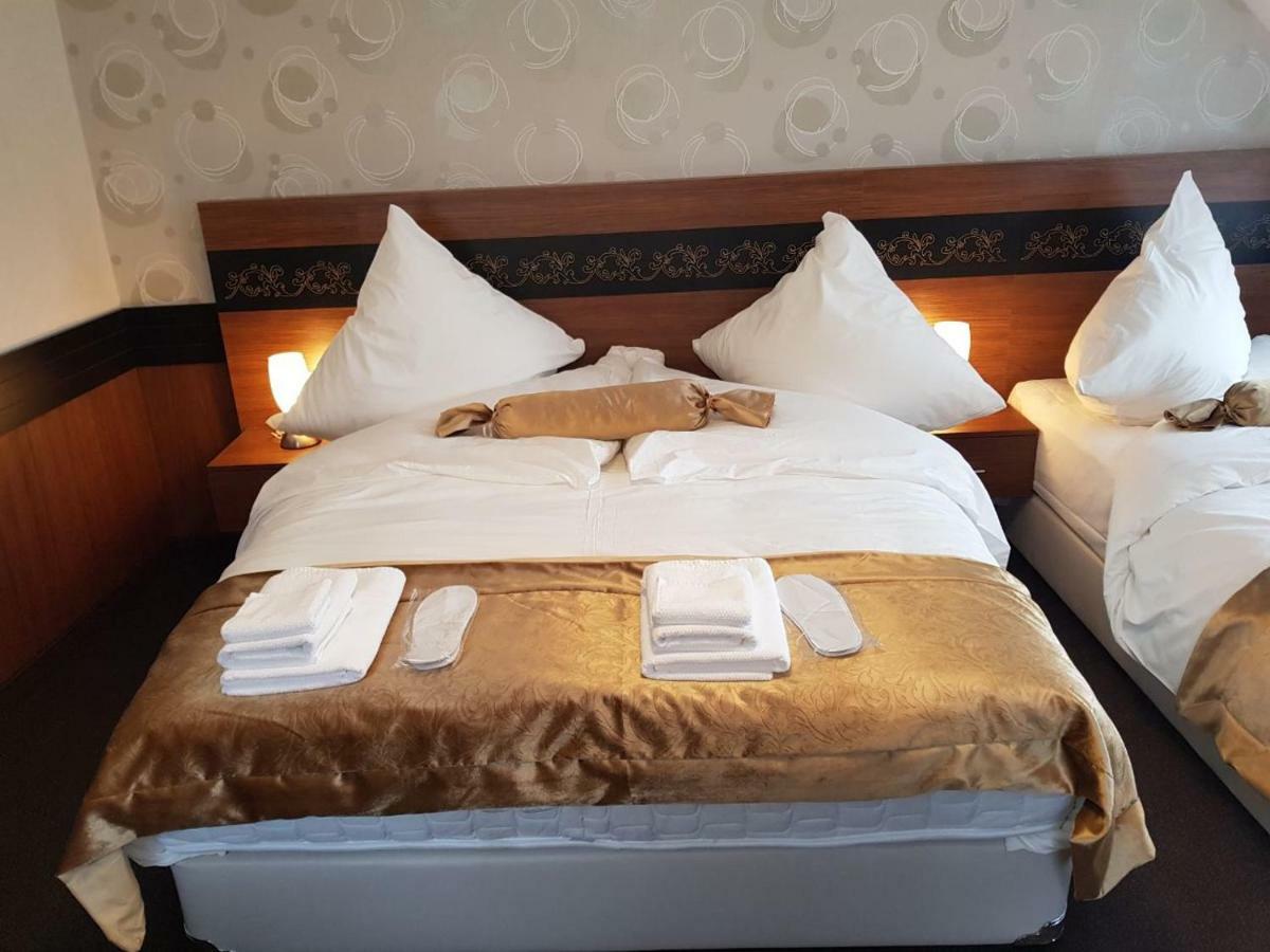 Hotel Im Anker Munden  Bagian luar foto