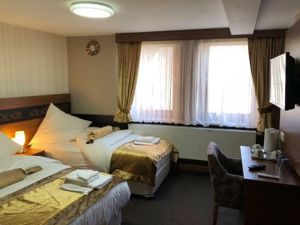 Hotel Im Anker Munden  Bagian luar foto