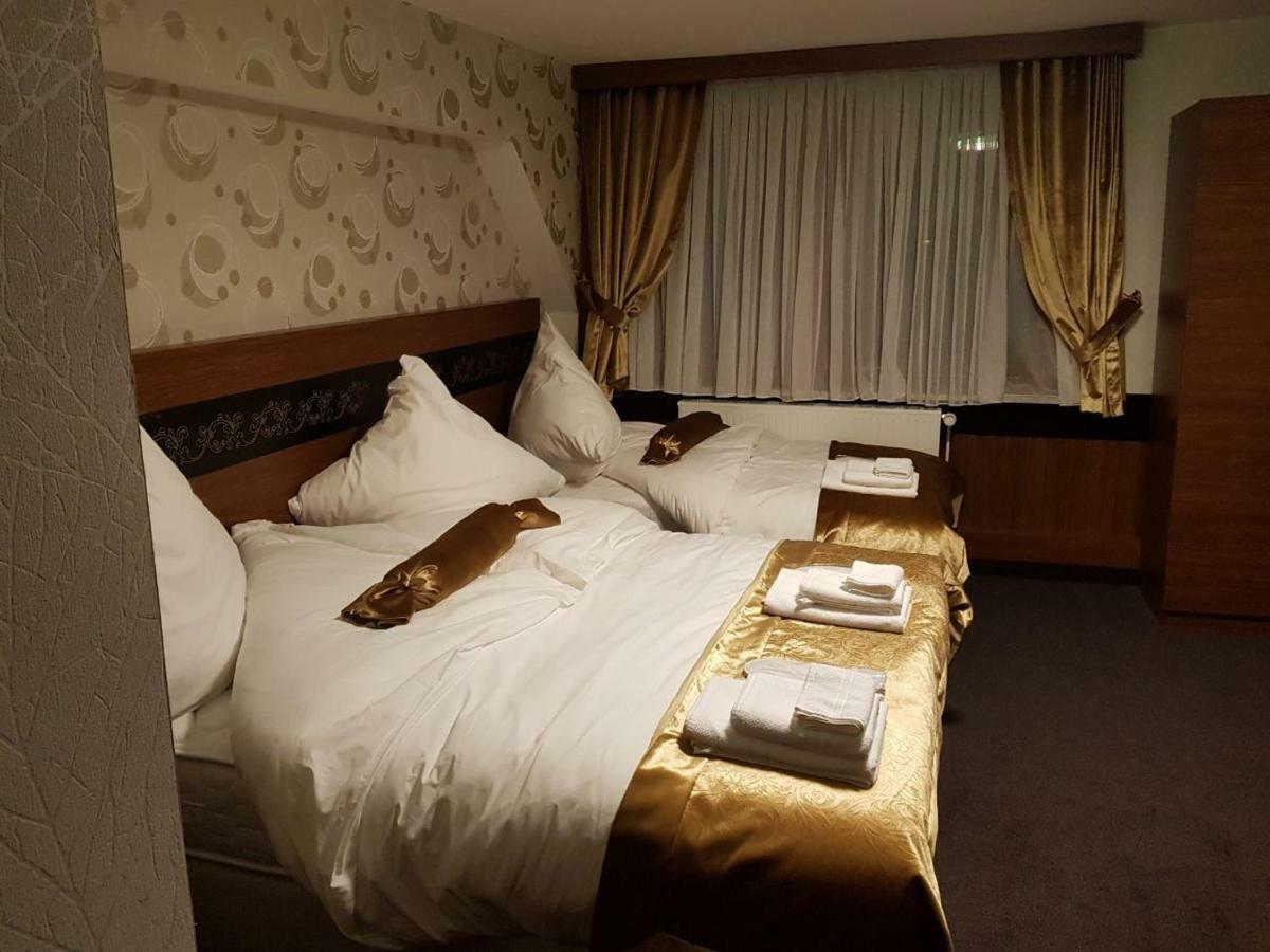 Hotel Im Anker Munden  Bagian luar foto
