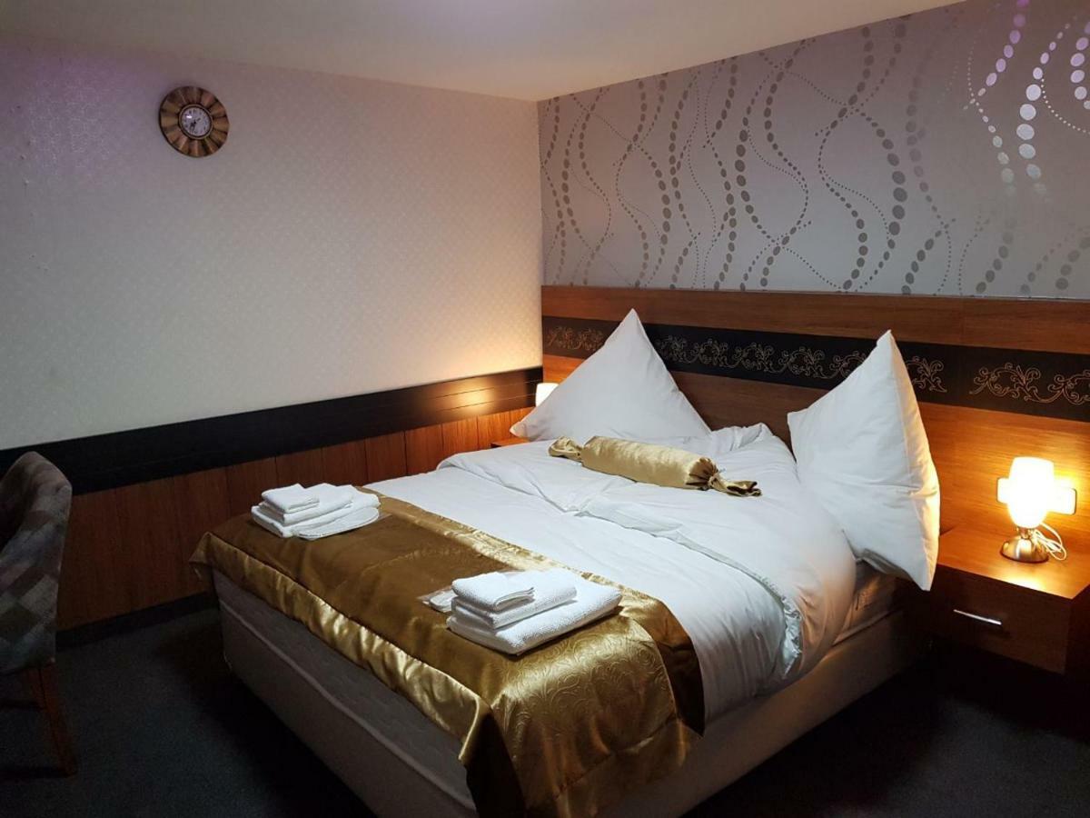 Hotel Im Anker Munden  Bagian luar foto