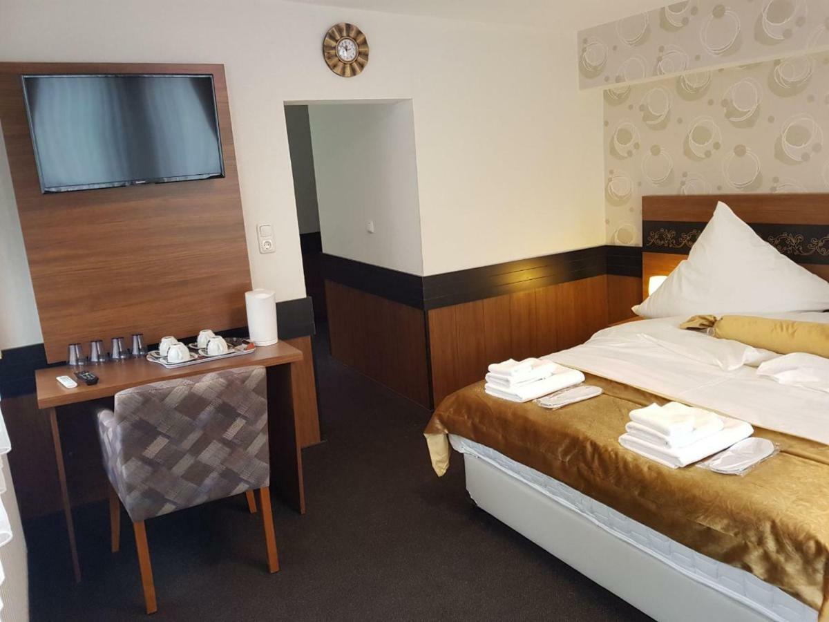 Hotel Im Anker Munden  Bagian luar foto