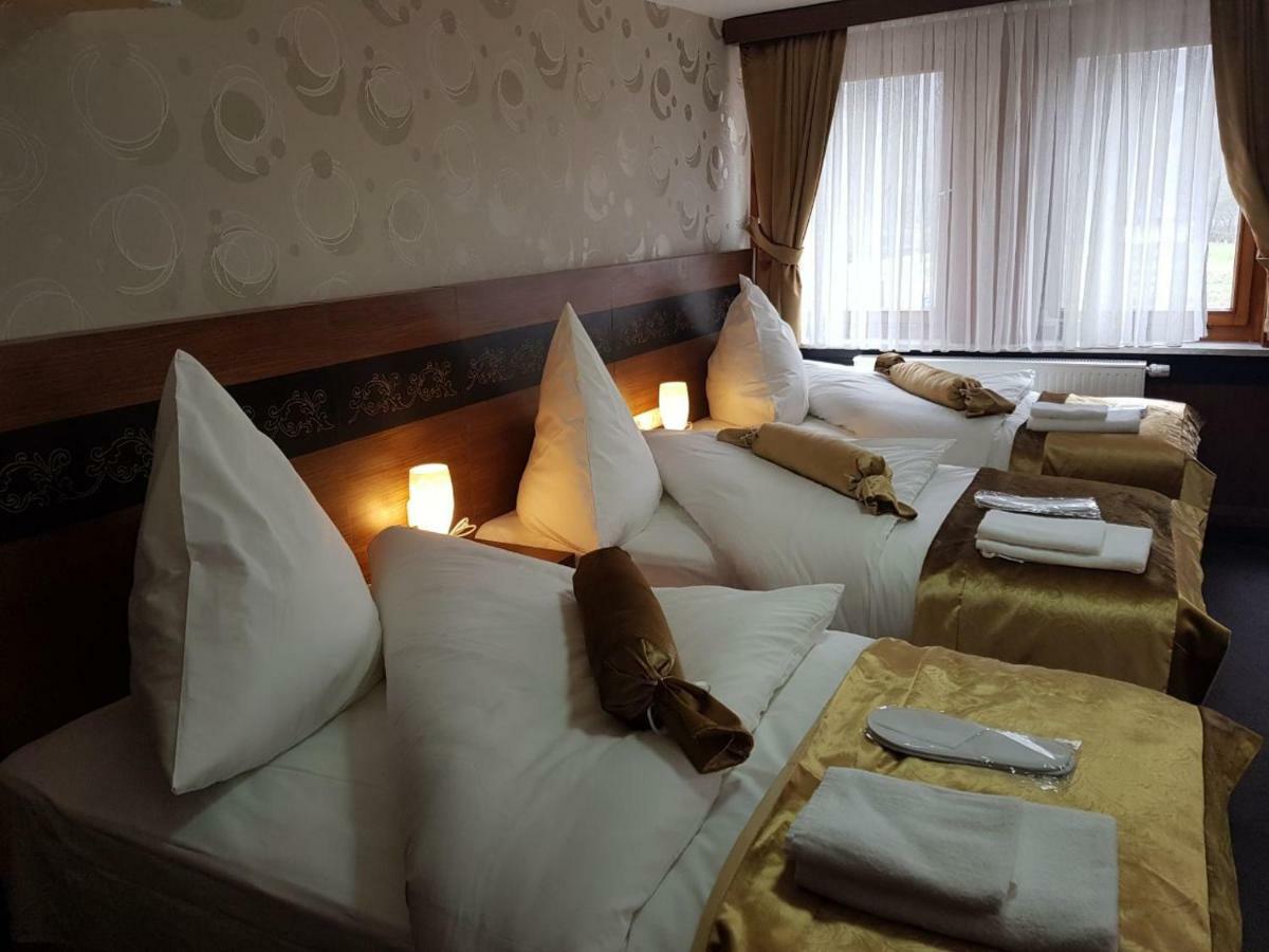Hotel Im Anker Munden  Bagian luar foto