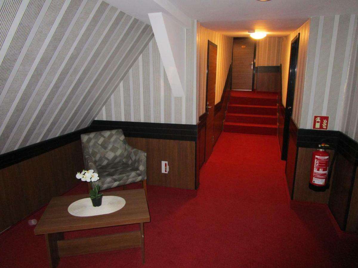 Hotel Im Anker Munden  Bagian luar foto